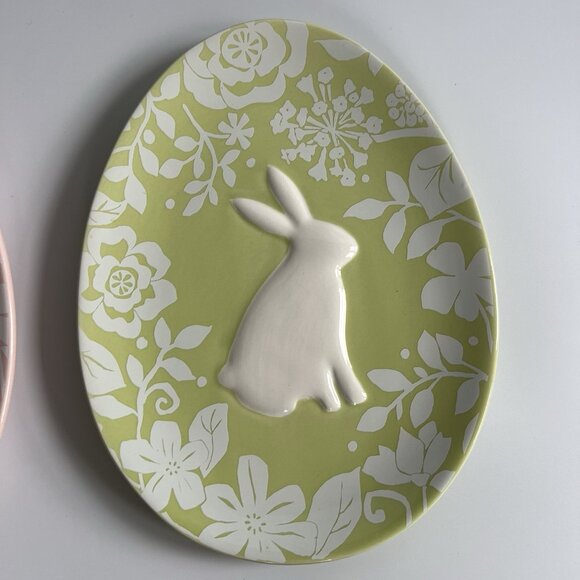 MAGENTA Easter Bunny Rabbit Plate Egg Embossed Damask Floral Pastels Lot of 4 - Picture 3 of 9